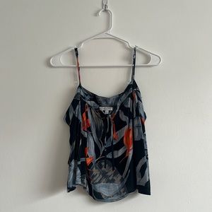 Large patrons of peace tank